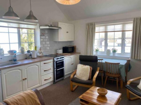 Large property which is all about location, location , location ! Lovely Comfortable 2 bedroom flat which is spacious and one of the best value properties of this size so close to the sea , beaches an